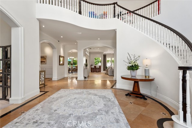Detail Gallery Image 11 of 40 For 25473 Cumberland Ln, Calabasas,  CA 91302 - 6 Beds | 7/1 Baths