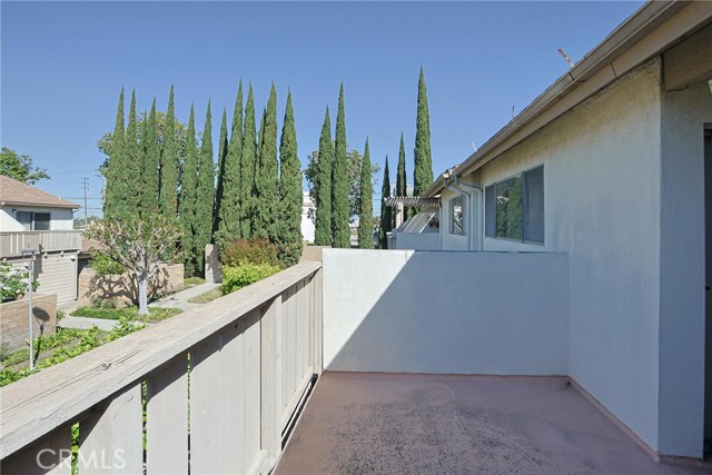 Detail Gallery Image 25 of 36 For 5106 W 1st, Santa Ana,  CA 92703 - 3 Beds | 2/1 Baths