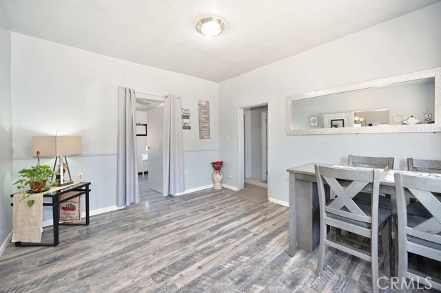 1107 B Street, Brawley CA: https://media.crmls.org/medias/4114a149-ff0f-47dd-b1e8-61694c4f6ae4.jpg