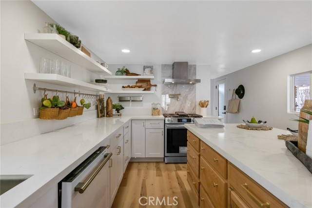 225 Akers Street, Visalia CA: https://media.crmls.org/medias/4114dd23-623e-48b1-90b4-d419ca729c4e.jpg