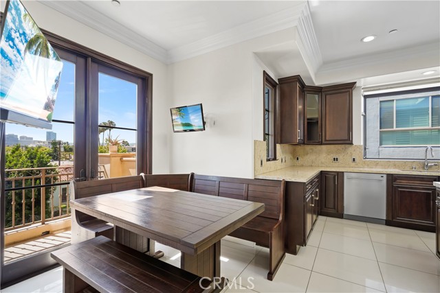 462 S Maple Drive, Beverly Hills CA: https://media.crmls.org/medias/4115404b-4068-434e-9d09-23eb8b1514c4.jpg