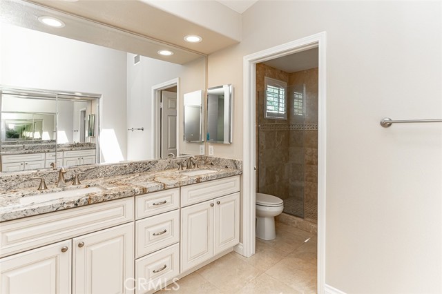 Detail Gallery Image 24 of 37 For 15267 Riviera Ln, La Mirada,  CA 90638 - 4 Beds | 3 Baths