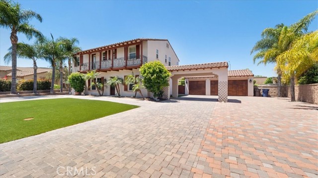 5969 Via Las Nubes, Riverside CA: https://media.crmls.org/medias/41176bff-920b-4dfb-b6aa-9d11fae6e896.jpg
