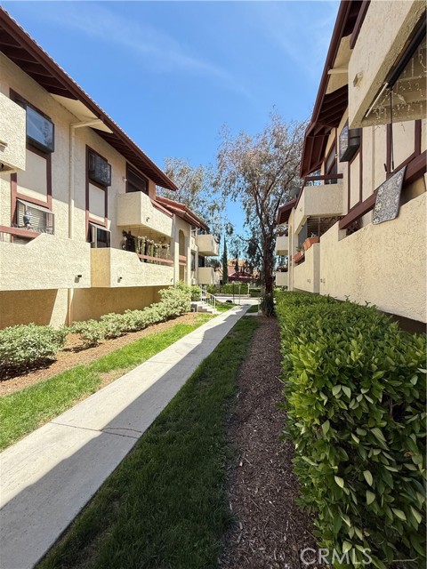 Detail Gallery Image 5 of 12 For 18122 Sundowner Way #1108,  Canyon Country,  CA 91387 - 2 Beds | 2 Baths
