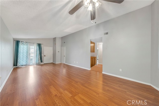 Detail Gallery Image 4 of 21 For 4903 Bandera, Montclair,  CA 91763 - 3 Beds | 2 Baths