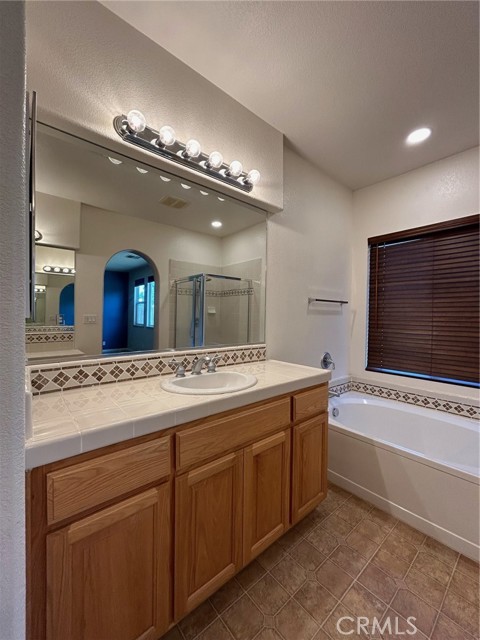 Detail Gallery Image 21 of 39 For 9770 Heatherhearst Dr, Chowchilla,  CA 93610 - 3 Beds | 2 Baths