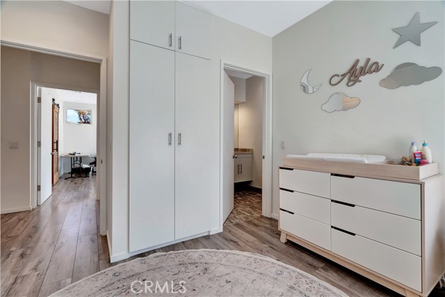 Detail Gallery Image 35 of 42 For 4974 Canoga Ave, Woodland Hills,  CA 91364 - 4 Beds | 4 Baths