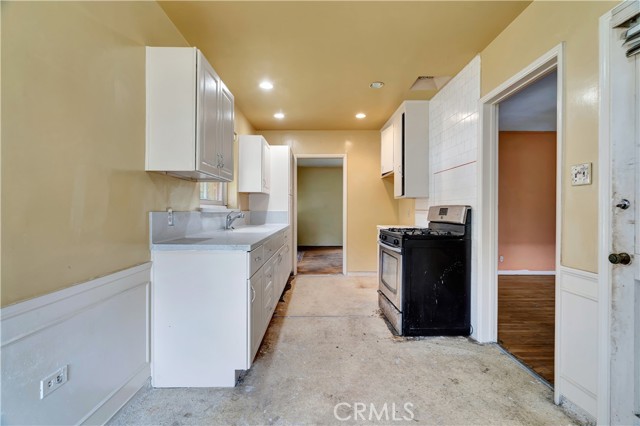 Detail Gallery Image 12 of 26 For 501 S Lake St, Burbank,  CA 91502 - 2 Beds | 1 Baths