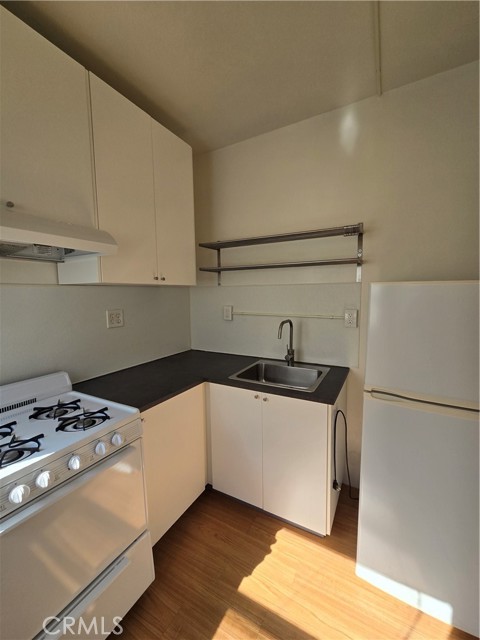 Detail Gallery Image 14 of 16 For 942 E 2nd #6,  Long Beach,  CA 90802 - 0 Beds | 1 Baths