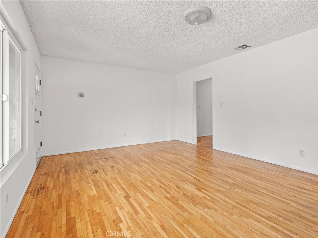 MLS #PV25101405 img 6