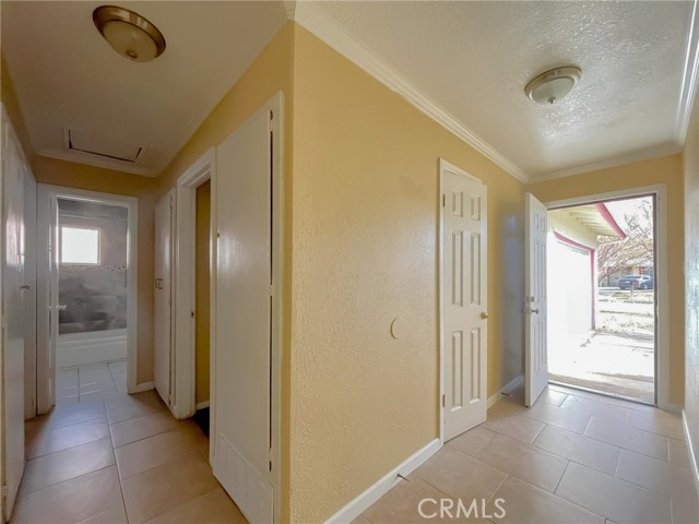 Detail Gallery Image 7 of 20 For 45567 Andale Ave, Lancaster,  CA 93535 - 4 Beds | 2 Baths