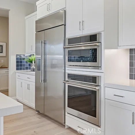 Detail Gallery Image 3 of 42 For 24325 Camino Oceano, Valencia,  CA 91354 - 5 Beds | 5/1 Baths