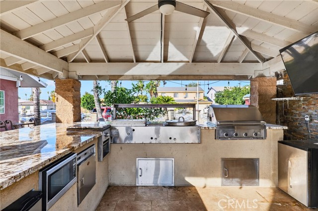 Detail Gallery Image 3 of 17 For 4209 Angelo St, Riverside,  CA 92507 - 4 Beds | 2 Baths