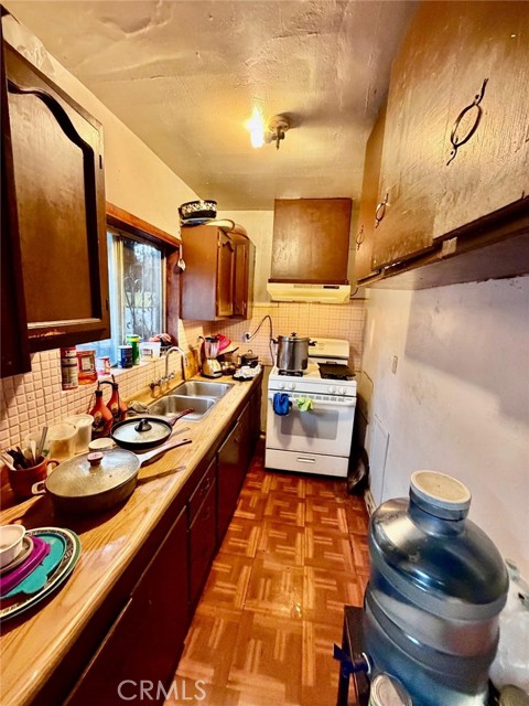 Detail Gallery Image 12 of 28 For 1454 E 50th, Los Angeles,  CA 90011 - – Beds | – Baths