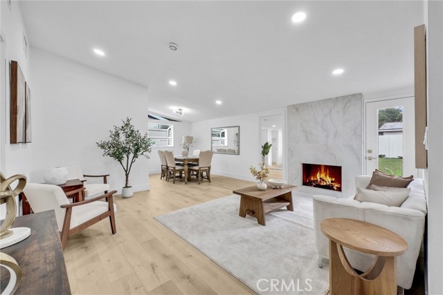 Detail Gallery Image 4 of 23 For 2601 Santa Ysabel, Fullerton,  CA 92831 - 5 Beds | 3 Baths