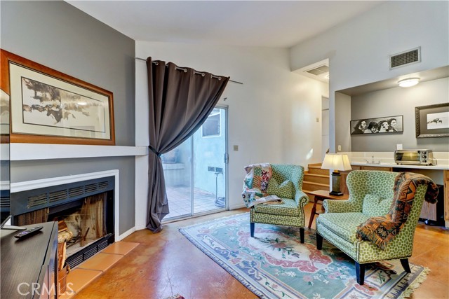 1403 Cuernavaca Place, Claremont CA: https://media.crmls.org/medias/411dc491-c082-401a-a7e5-f559d1302183.jpg