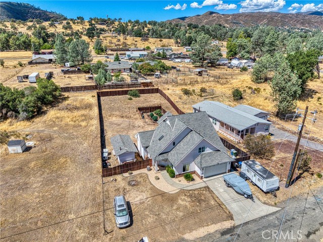 Detail Gallery Image 7 of 56 For 2920 Meadow Creek Rd, Clearlake Oaks,  CA 95423 - 3 Beds | 2/1 Baths