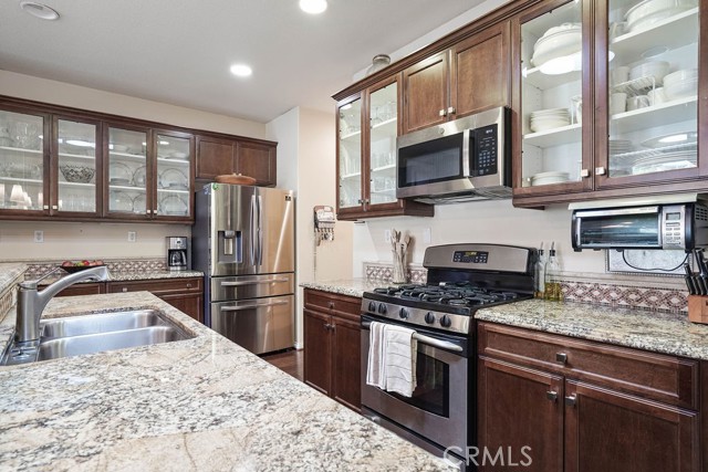 Detail Gallery Image 14 of 47 For 32004 Teal Ct, Yucaipa,  CA 92399 - 4 Beds | 2 Baths