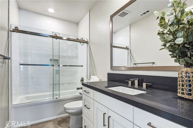 Detail Gallery Image 31 of 46 For 64 Bellatrix, Irvine,  CA 92618 - 5 Beds | 5/1 Baths