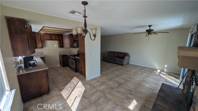 Detail Gallery Image 22 of 37 For 13959 Driftwood Dr, Victorville,  CA 92395 - 3 Beds | 2 Baths