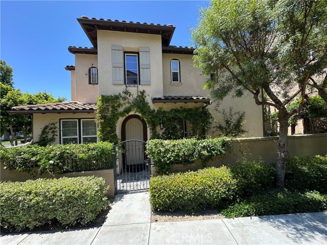 Detail Gallery Image 1 of 22 For 351 Tall Oak, Irvine,  CA 92603 - 3 Beds | 2/1 Baths