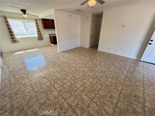 Detail Gallery Image 6 of 17 For 1011 Manzanita, Barstow,  CA 92311 - 3 Beds | 2 Baths