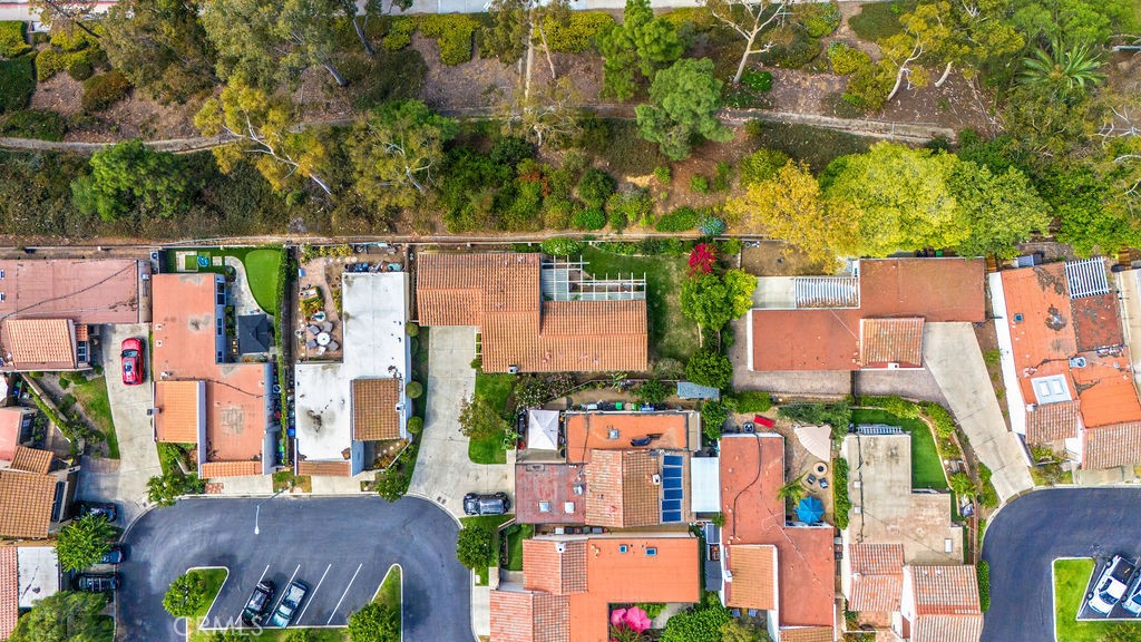 https://media.crmls.org/medias/411f3cbd-bdda-43df-9572-67acb7771639.jpg?preset=X-Large