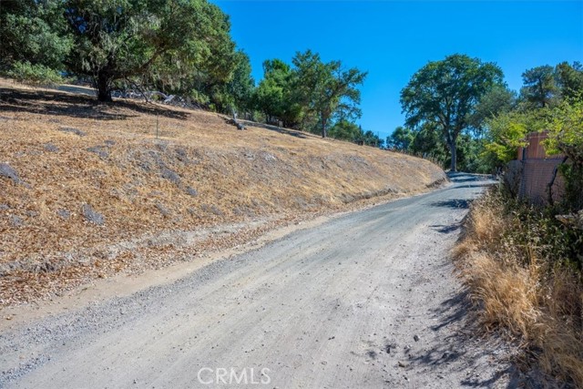 8315 Linda Vista Avenue, Atascadero CA: https://media.crmls.org/medias/4120fab4-c006-44f7-a9bc-ce5a4cdc5f5e.jpg