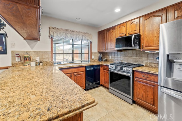 Detail Gallery Image 17 of 39 For 15712 Cashew, Hesperia,  CA 92345 - 3 Beds | 2 Baths