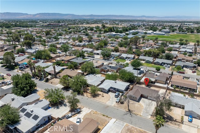 45561 Rodin Avenue, Lancaster CA: https://media.crmls.org/medias/4122be3b-43f8-4ab3-a659-2bcdbcc93bb9.jpg