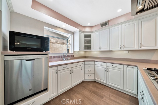 Detail Gallery Image 18 of 41 For 1024 E Tularosa, Orange,  CA 92866 - 4 Beds | 2 Baths