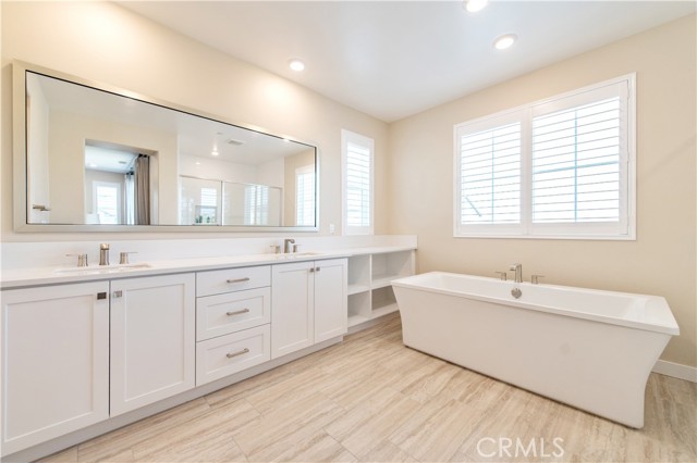 32464 Old Sage Dr, San Juan Capistrano CA: https://media.crmls.org/medias/4123c9cd-0980-4ef7-b440-c058d10dcc13.jpg