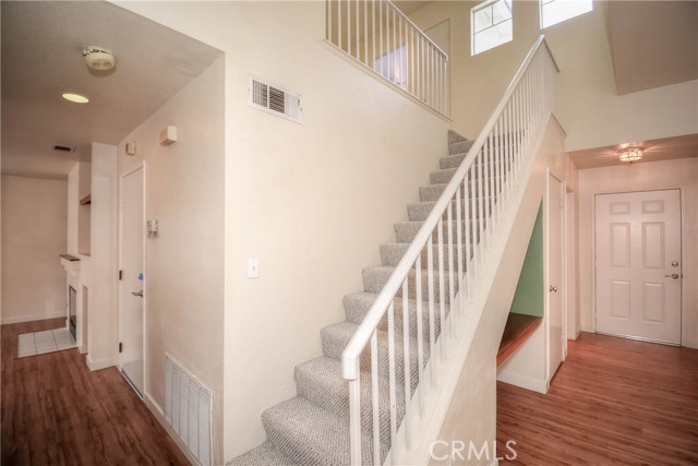 Detail Gallery Image 16 of 31 For 554 Pointe Vista Ct, Corona,  CA 92881 - 3 Beds | 2/1 Baths