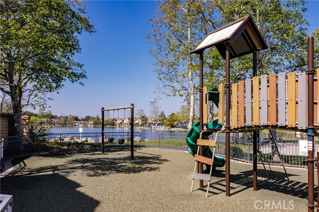 7 Bayview Drive, Buena Park CA: https://media.crmls.org/medias/41269608-1840-4cd9-b78a-2a62408281b0.jpg