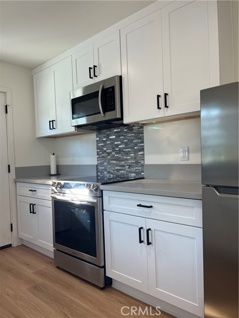 Detail Gallery Image 2 of 12 For 3593 Thor Ave, Los Alamitos,  CA 90720 - 1 Beds | 1 Baths