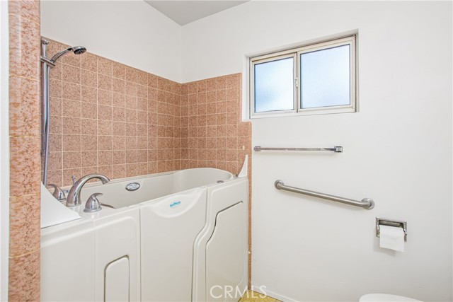 Detail Gallery Image 14 of 22 For 35550 Bella Vista Dr, Yucaipa,  CA 92399 - 2 Beds | 1 Baths