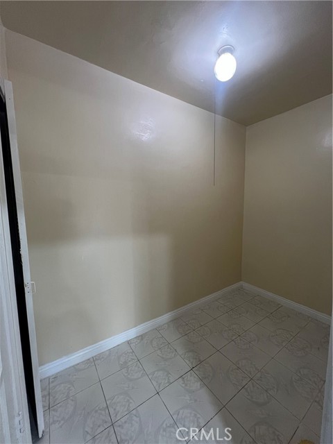 Detail Gallery Image 21 of 38 For 1933 S Corning St, Los Angeles,  CA 90034 - 2 Beds | 1 Baths