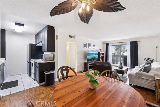 Detail Gallery Image 7 of 27 For 1610 Neil Armstrong St #313,  Montebello,  CA 90640 - 1 Beds | 1 Baths