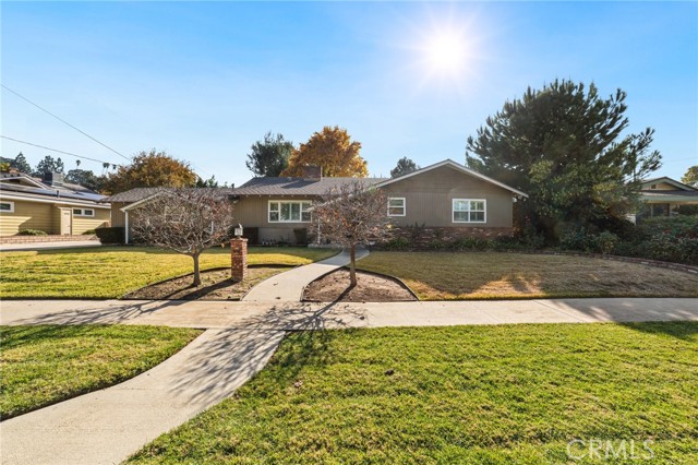 Detail Gallery Image 1 of 34 For 431 W Highland Ave, Redlands,  CA 92373 - 3 Beds | 2/1 Baths