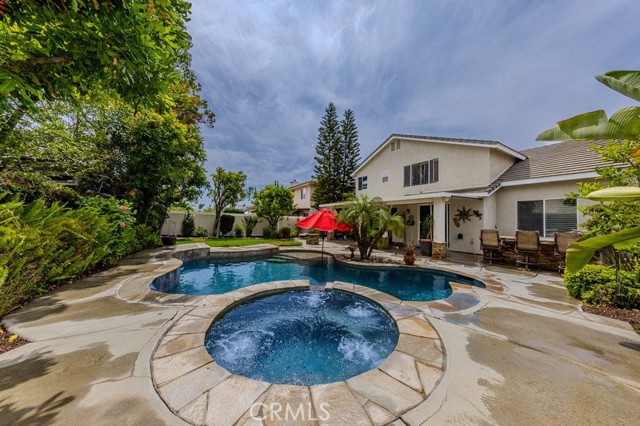 Detail Gallery Image 2 of 38 For 20770 Stony Brook Cir, Riverside,  CA 92508 - 5 Beds | 3 Baths