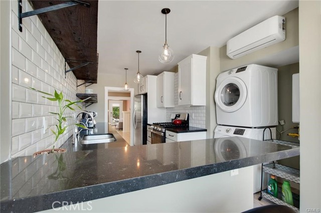 Image 14 of 20 For 971 Manzanita Street