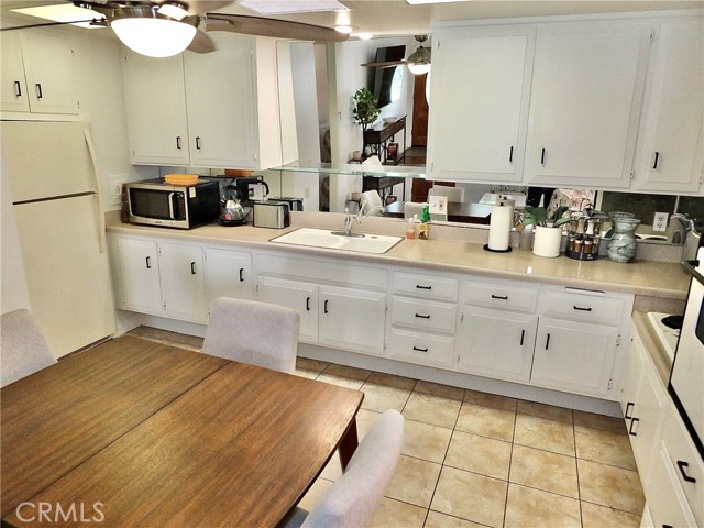 Detail Gallery Image 8 of 26 For 13660 Annandale Dr. M1 - 23i, Seal Beach,  CA 90740 - 1 Beds | 1 Baths