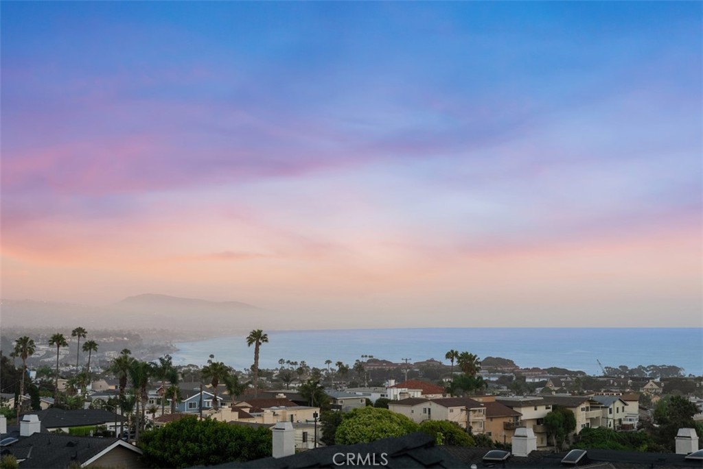https://media.crmls.org/medias/412cb571-d608-4f07-b906-5a256cf72496.jpg?preset=X-Large