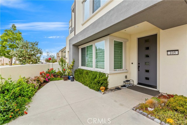 Detail Gallery Image 1 of 1 For 105 Episode, Irvine,  CA 92618 - 4 Beds | 3/1 Baths