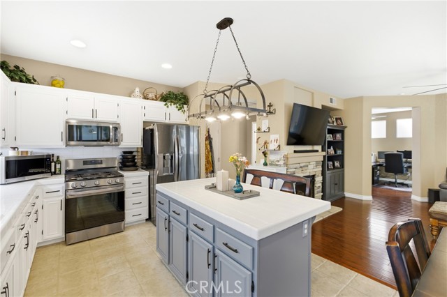 Detail Gallery Image 14 of 40 For 32661 Clearvail Dr, Temecula,  CA 92592 - 4 Beds | 2/1 Baths