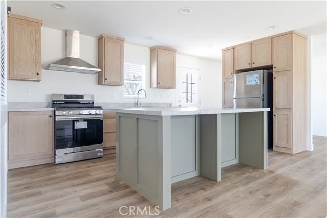 Detail Gallery Image 16 of 38 For 13130 Silver Rock Rd, Pinon Hills,  CA 92372 - 4 Beds | 2 Baths