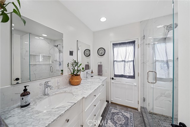 1469 Dara Street, Camarillo CA: https://media.crmls.org/medias/412db843-ad15-4c9c-903f-b339d3728b3d.jpg