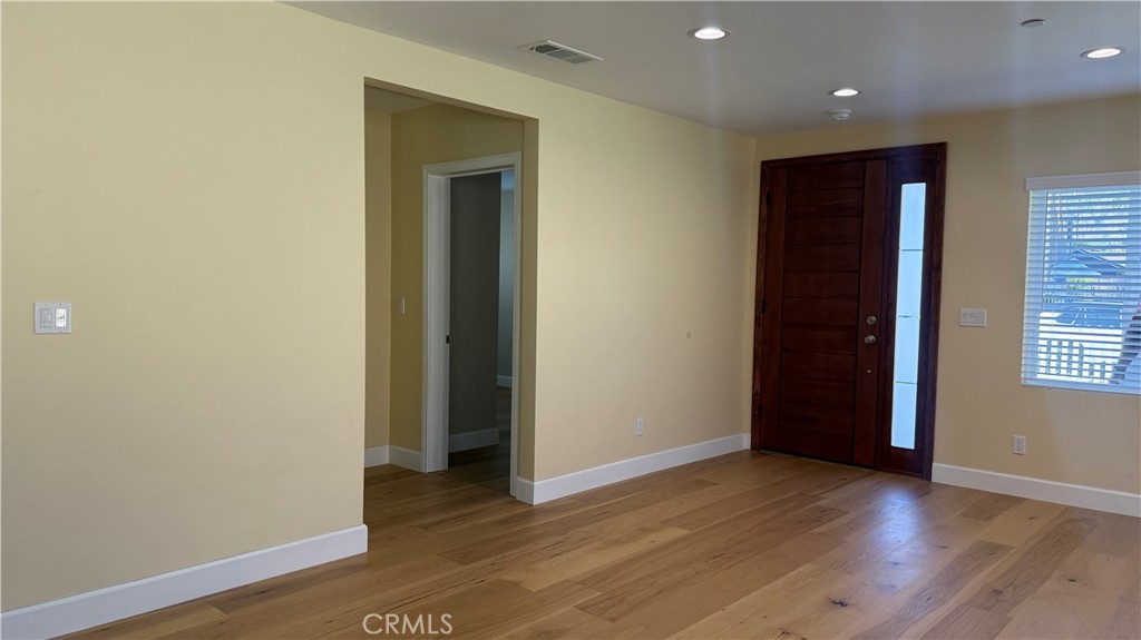 https://media.crmls.org/medias/412dc58d-0d0b-494e-b00e-0239e6ba5894.jpg?preset=X-Large