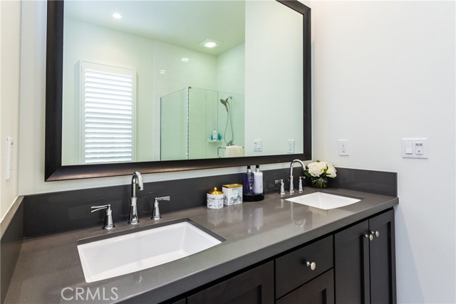 Detail Gallery Image 18 of 51 For 108 Hargrove, Irvine,  CA 92620 - 4 Beds | 2/1 Baths