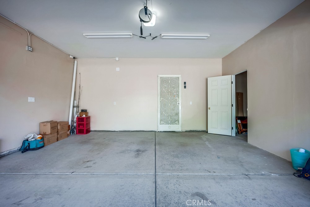 MLS #WS25167113 img 50